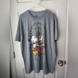 Disney California Adventure 2019 Food And Wine Festival Short Sleeve Crew...